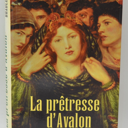 The Priestess of Avalon - Marion Zimmer Bradley - 2003 - book
