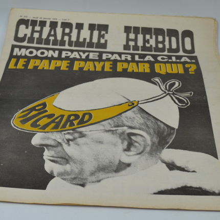 Charlie Hebdo No. 272 ​​- Moon Paid by the CIA? The Pope Paid by Whom? - 01-29-1976 - magazine book