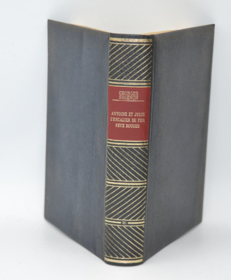Antoine and Julie - The Iron Staircase - Red Lights - Complete Works - Volume 30 - Georges Simenon - 1969 - book