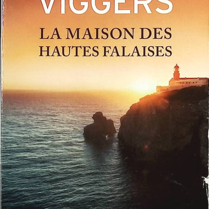 The House on the High Cliffs - Karen Viggers - Book