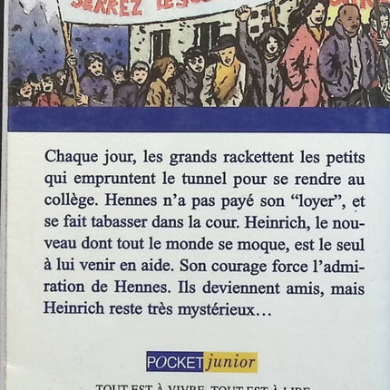 Racket au collège - Jo Pestum - Livre