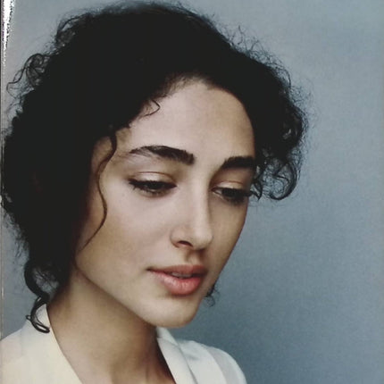Elle joue - Nahal Tajadod - Livre