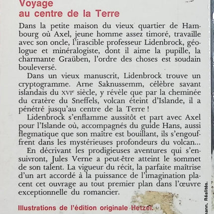 Voyage au centre de la Terre – Jules Verne – Le Livre de Poche – Roman d’aventure et science-fiction - Livre