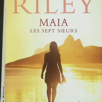 Les Sept Sœurs Tome 1 – Maia – Lucinda Riley – roman saga familiale secrets d’adoption mystère voyage Brésil d’occasion - Livre