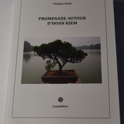 Walk around Hoan Kiem - Philippe Mary - book