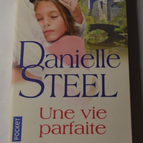Ein perfektes Leben - Danielle Steel - Buch