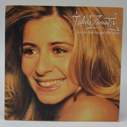 CD single 2 titres La Vie Fait Ce Qu’elle Veut – Julie Zenatti – CD pop française années 2000 d’occasion - cd 2 titres