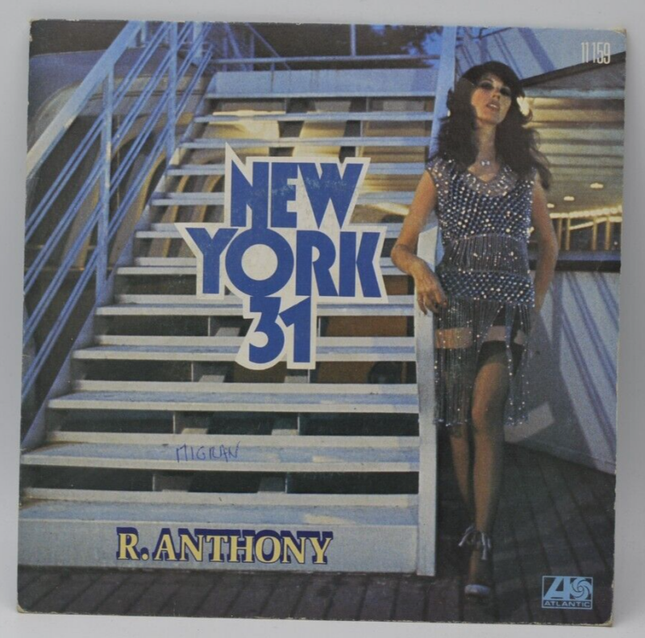 45 rpm vinyl record - New York 31 Richard Anthony