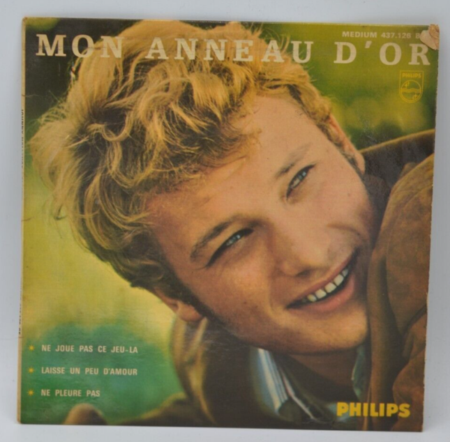 45 rpm vinyl record - My Golden Ring - Johnny Hallyday